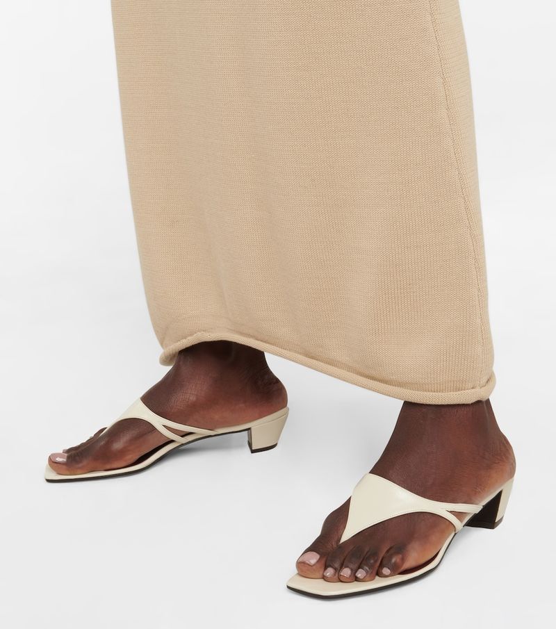 Minimalist Leather Thongs