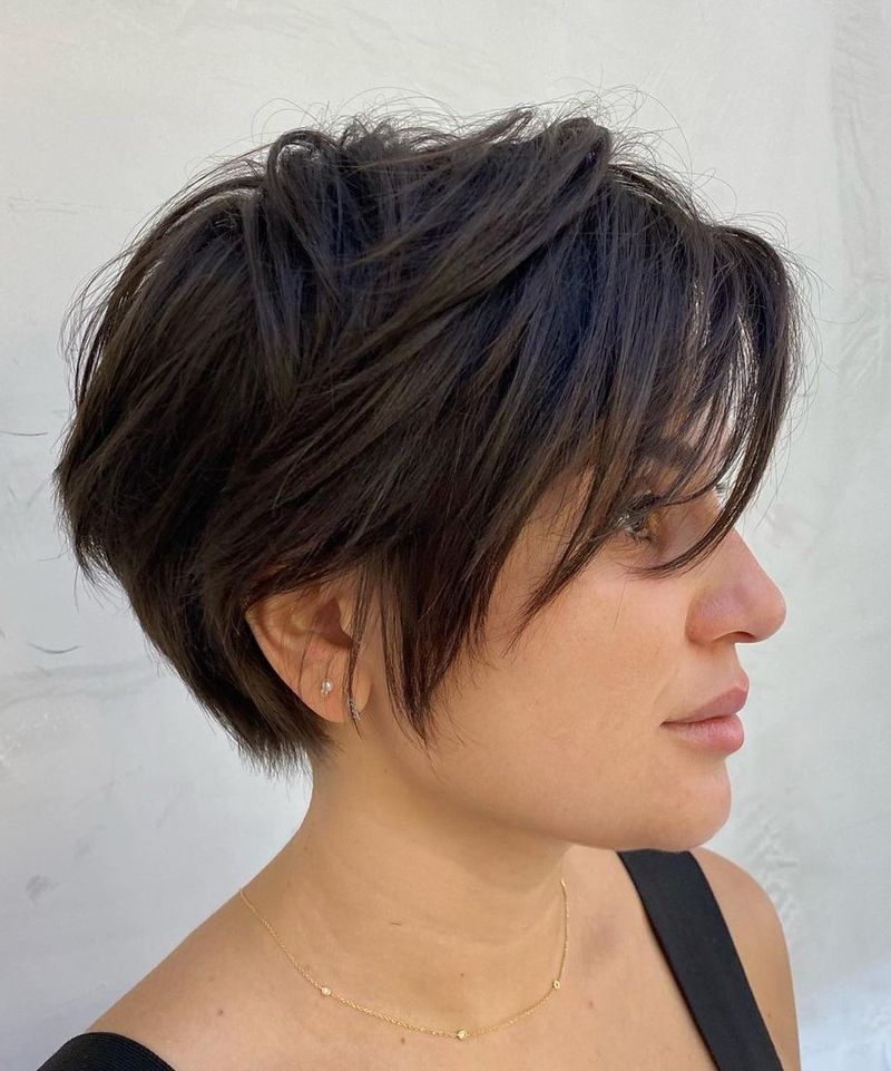 Bixie Cut (Bob-Pixie Hybrid)