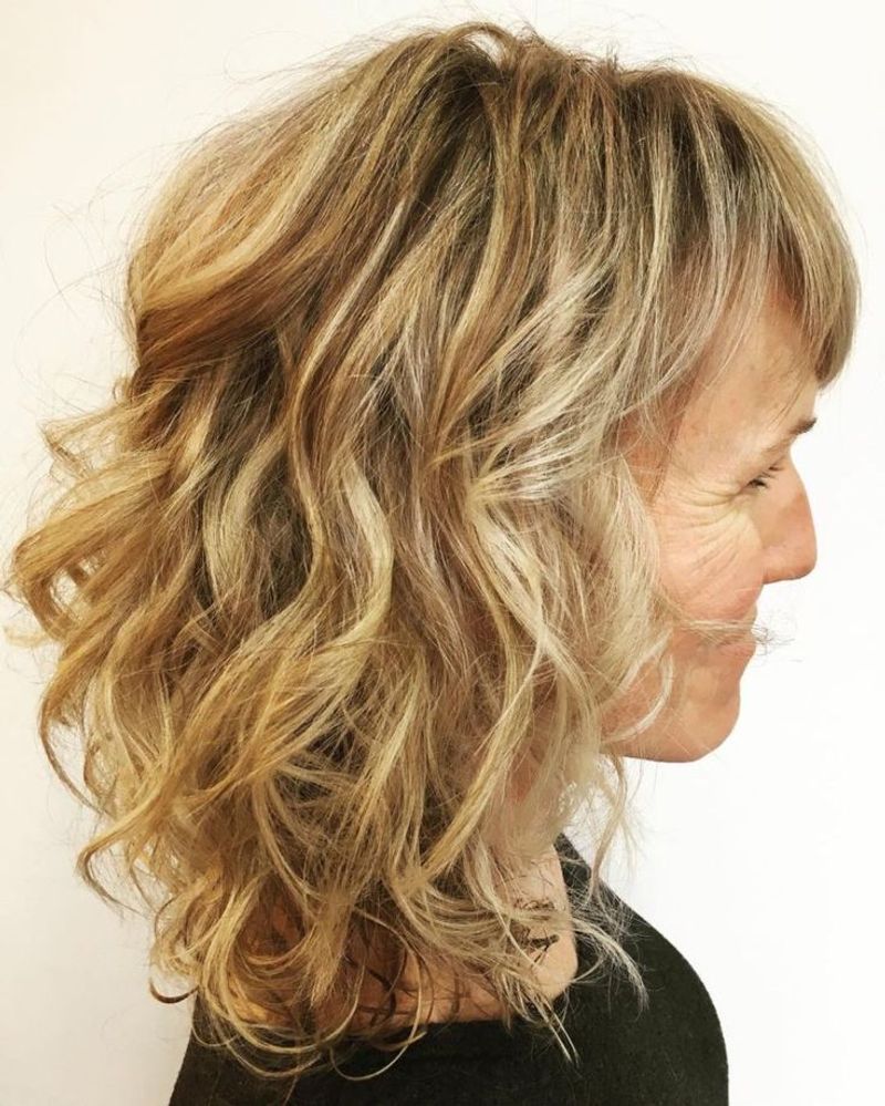 Layered Mid-Length Cut with Soft Waves