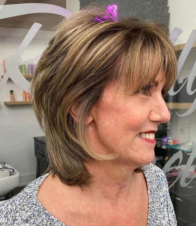 Voluminous Mid-Length Layers With Soft Fringe