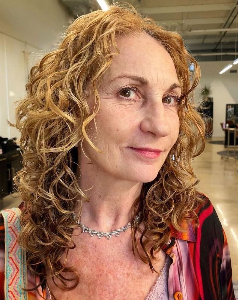 The Soft Curls with Layers